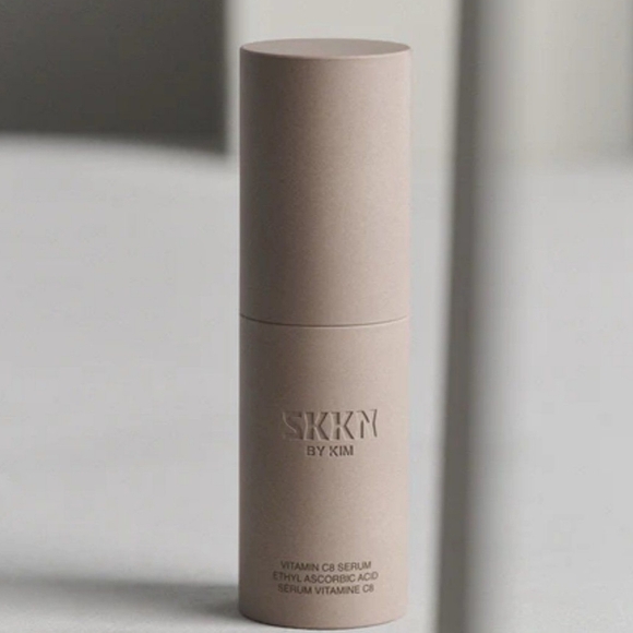 SKKN by Kim Kardashian Vitamin C8 Serum Face New